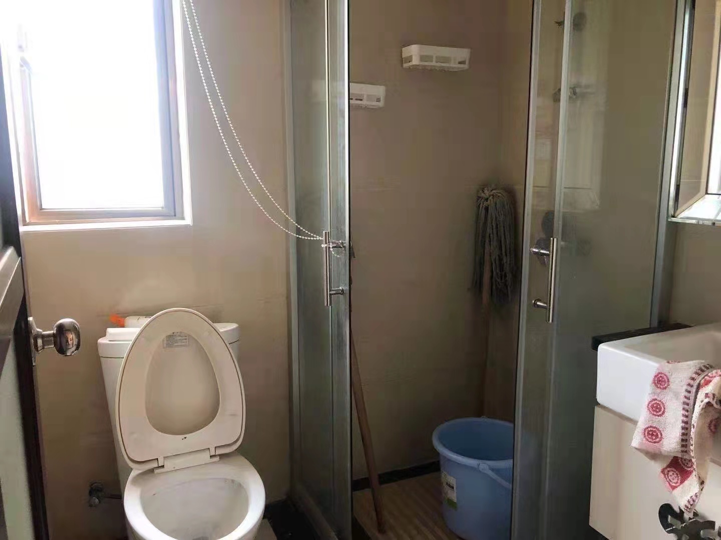 碧桂园  4室2厅2卫    2500.0元/月 碧桂园  4室2厅2卫    2500.0元/月室内图