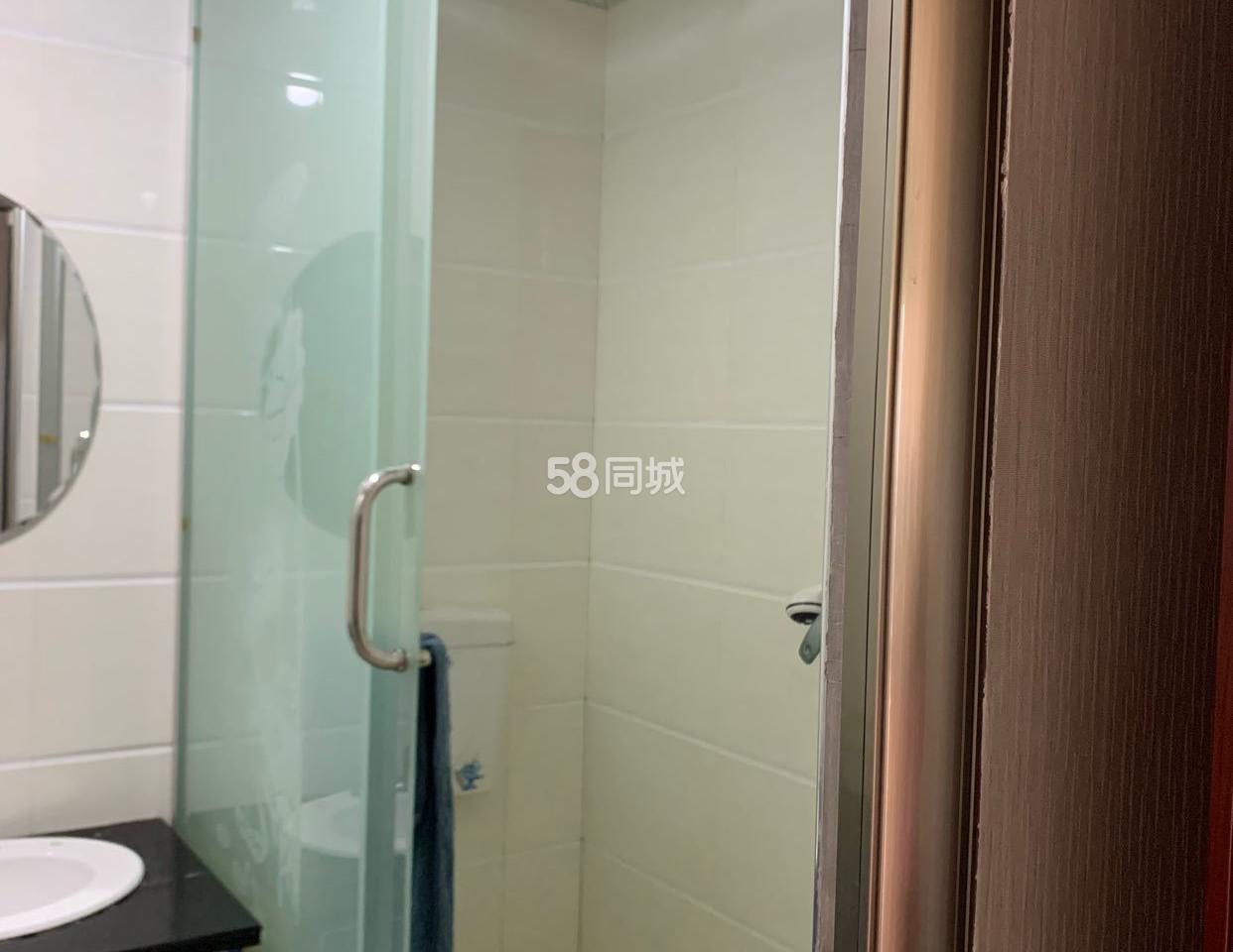 鹏泰国际 1室1厅1卫 900.0元/月 鹏泰国际 1室1厅1卫 900.0元/月