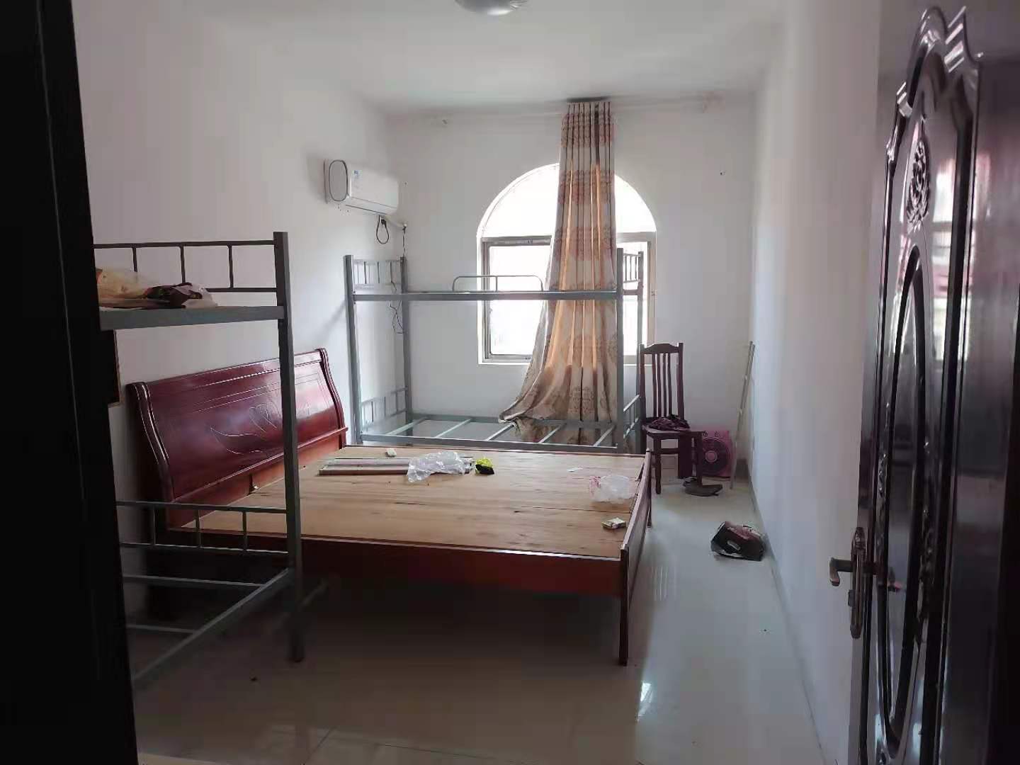 大明安置小区  3室2厅2卫    1300.0元/月 大明安置小区  3室2厅2卫    1300.0元/月室内图