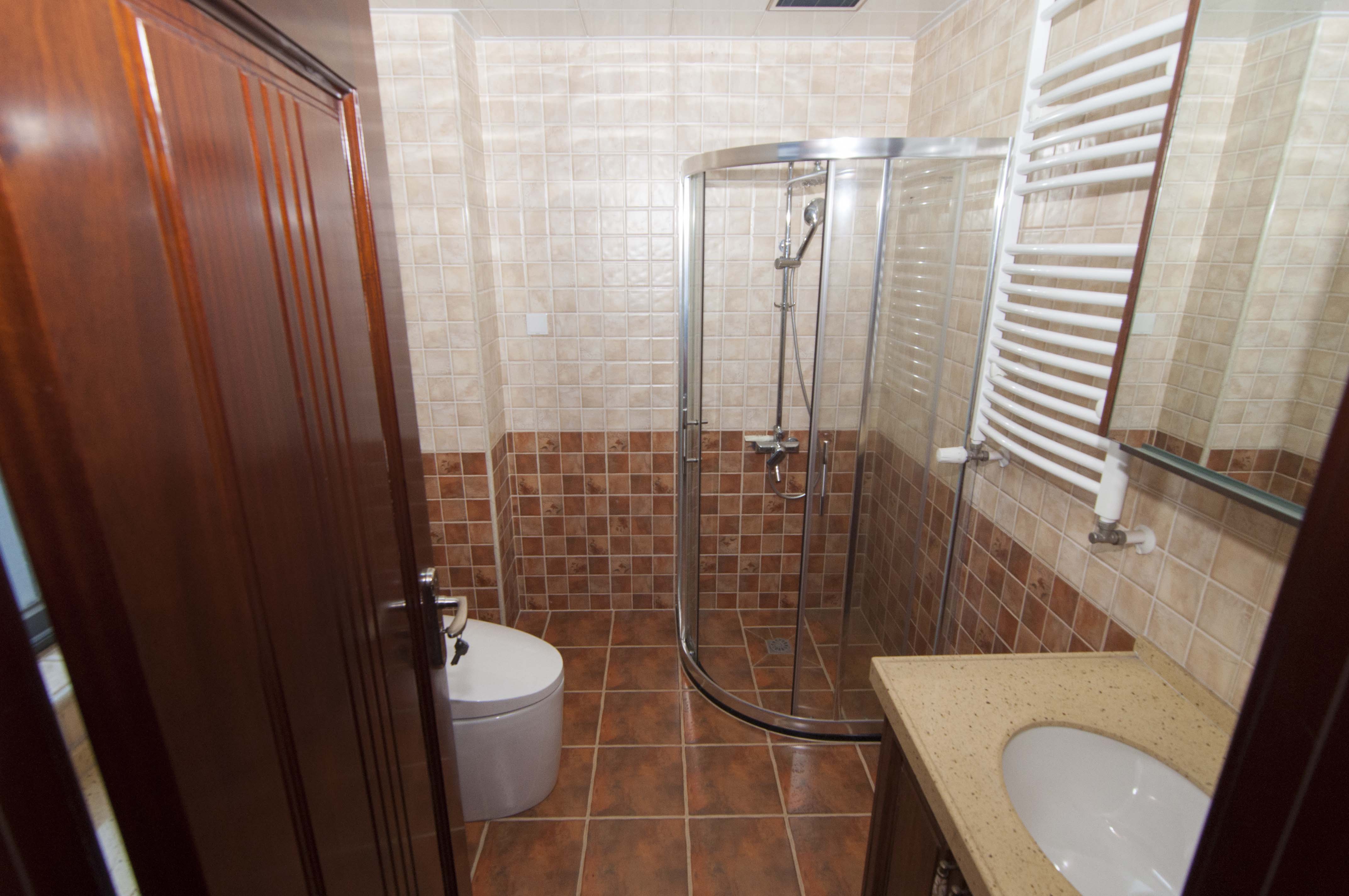 书院观邸  3室2厅1卫    205.0万卫生间