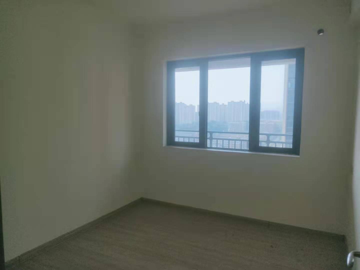 碧桂园梓山府 3室2厅2卫 3000.0元/月 碧桂园梓山府 3室2厅2卫 3000.0元/月室内图