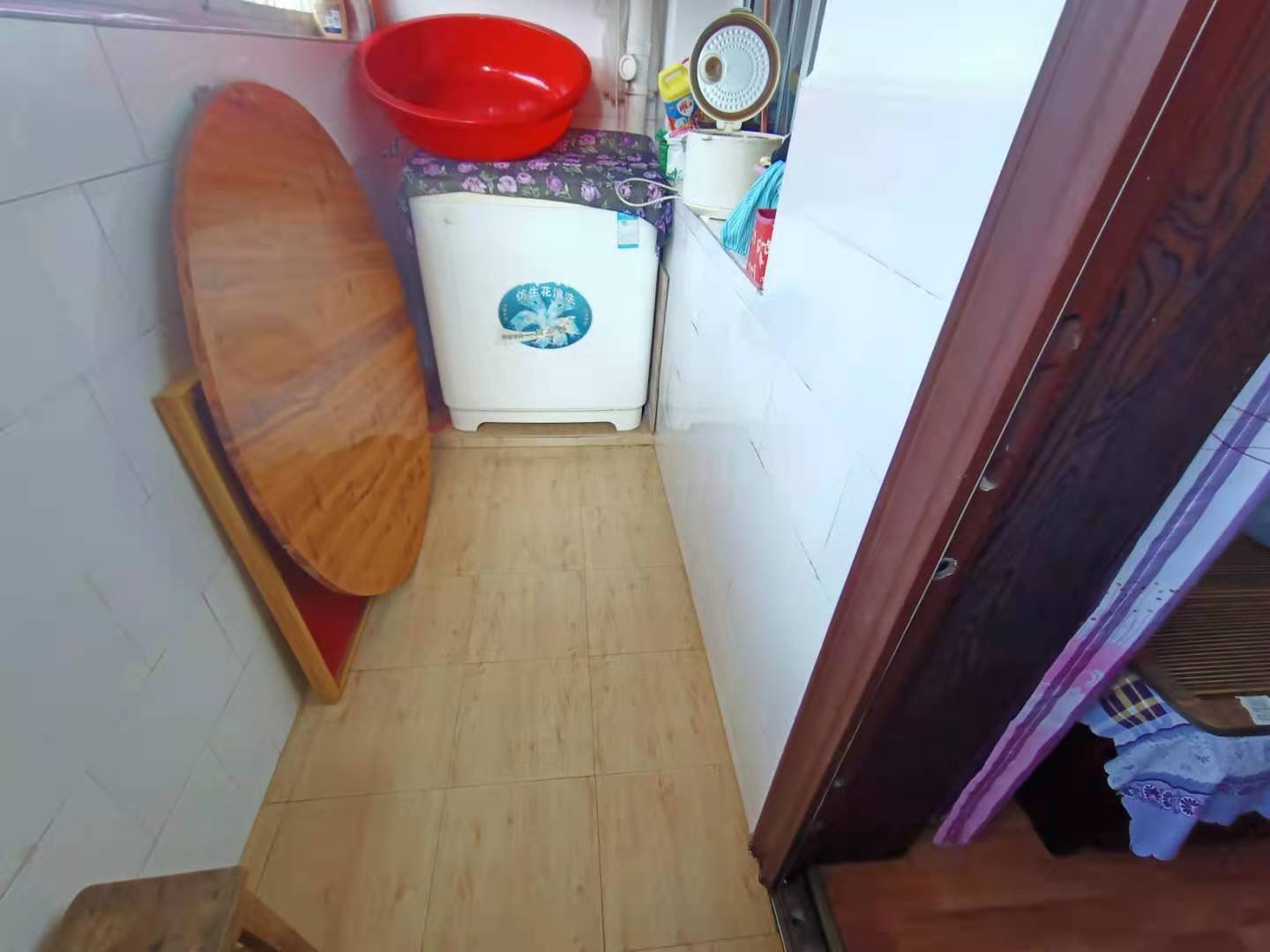 渔父花苑 2室2厅1卫 29.8万 渔父花苑 2室2厅1卫 29.8万客厅