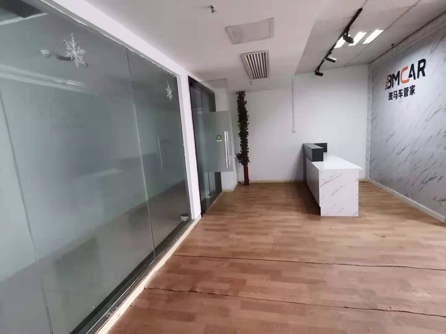 中建国际大厦  1室1厅1卫    4000.0元/月 中建国际大厦  1室1厅1卫    4000.0元/月室内图