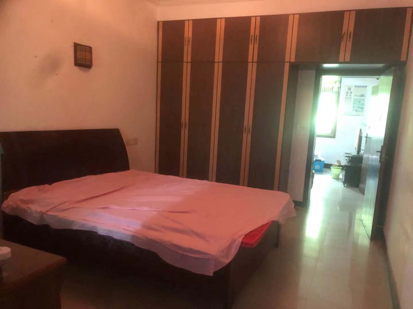 东瓜山一村  2室1厅1卫    1800.0元/月室内图
