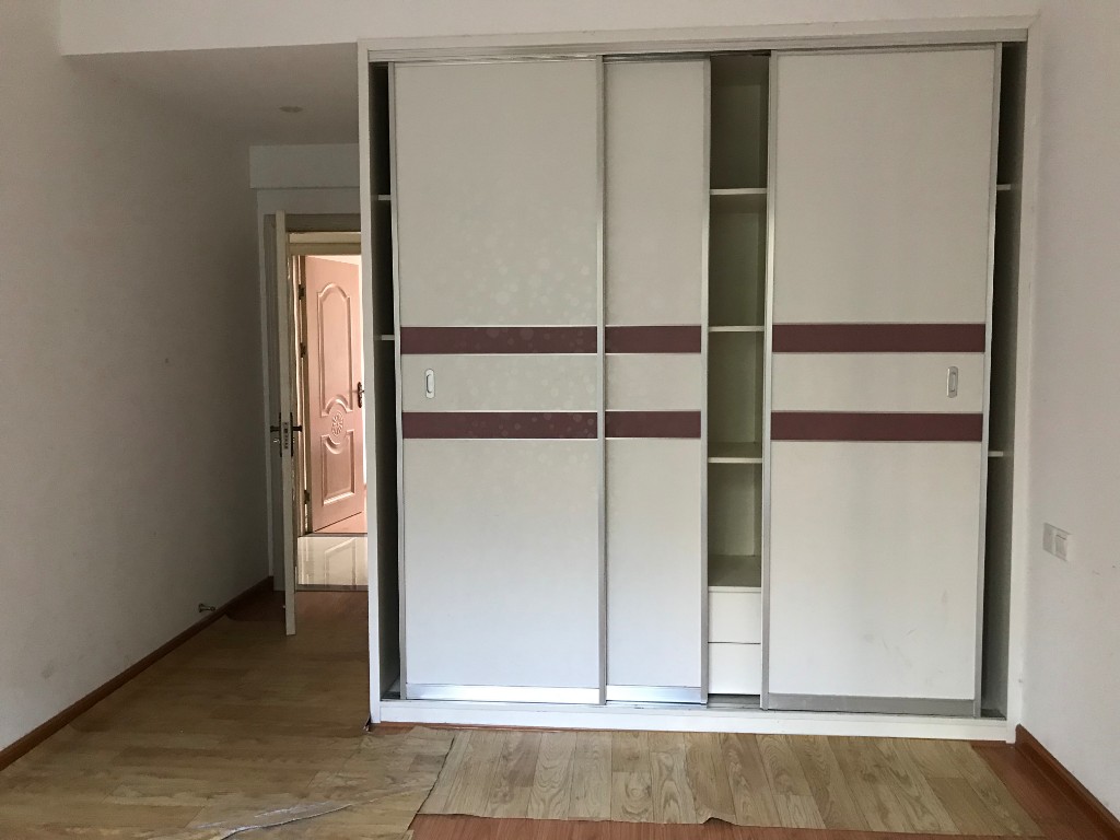 家和兴苑 3室2厅2卫 2200.0元/月 家和兴苑 3室2厅2卫 2200.0元/月室内图