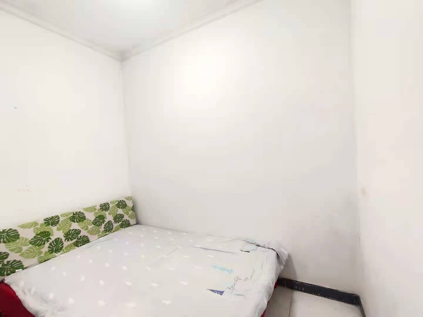 滨湖柴油机厂家属楼 2室1厅1卫 900.0元/月 滨湖柴油机厂家属楼 2室1厅1卫 900.0元/月室内图