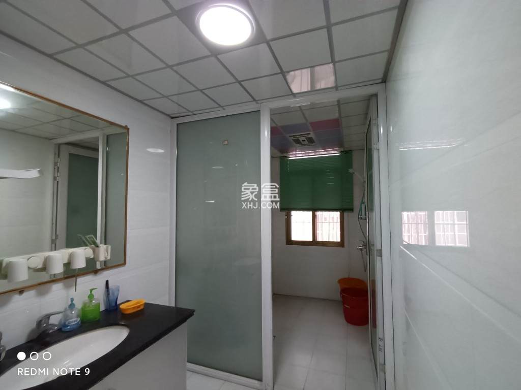 凯泉湾  3室2厅2卫    86.8万 凯泉湾  3室2厅2卫    86.8万客厅