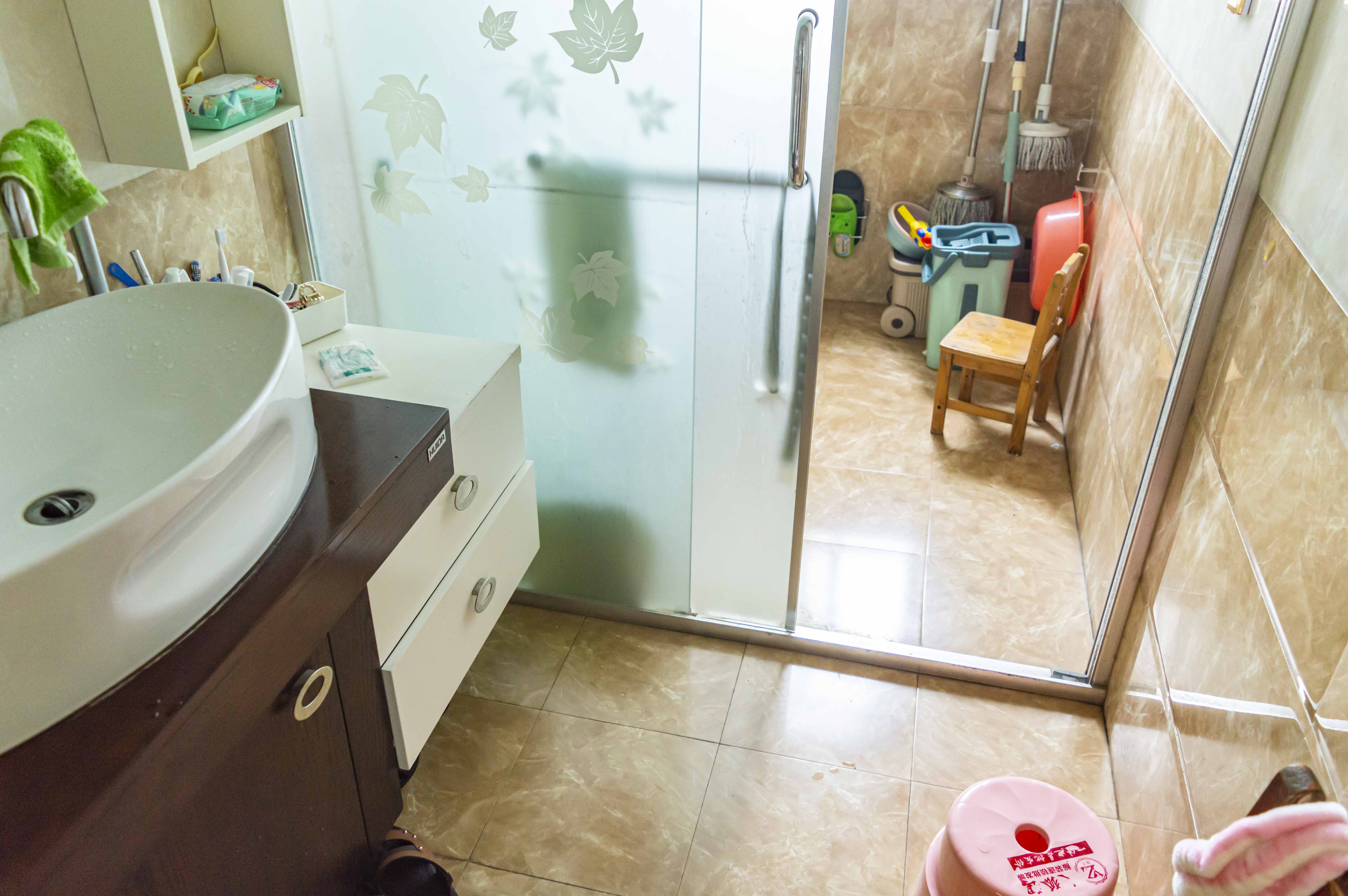 中天国际花园  3室2厅2卫    85.8万 中天国际花园  3室2厅2卫    85.8万客厅