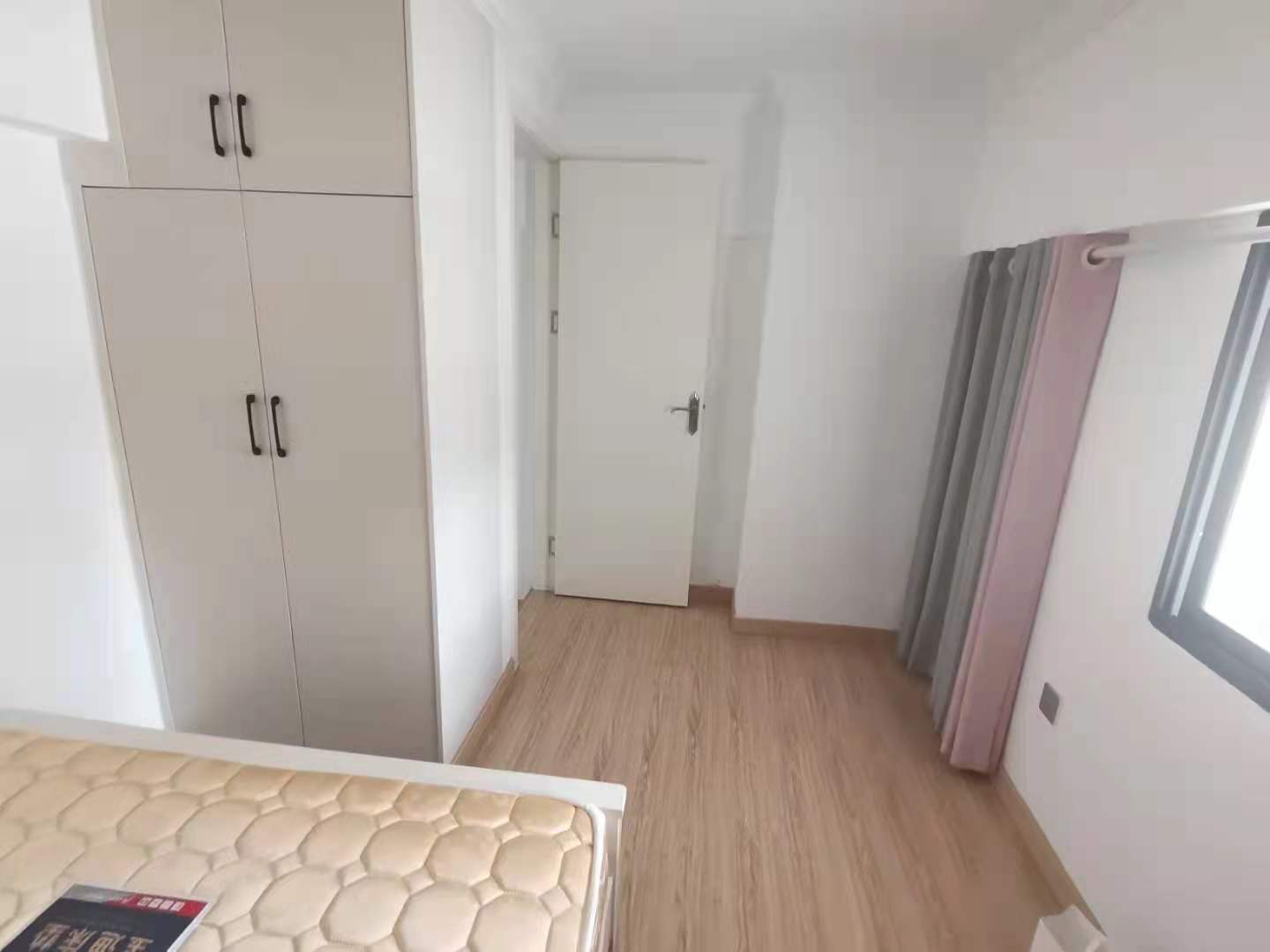 桃花缘 2室1厅1卫 1600.0元/月 桃花缘 2室1厅1卫 1600.0元/月室内图