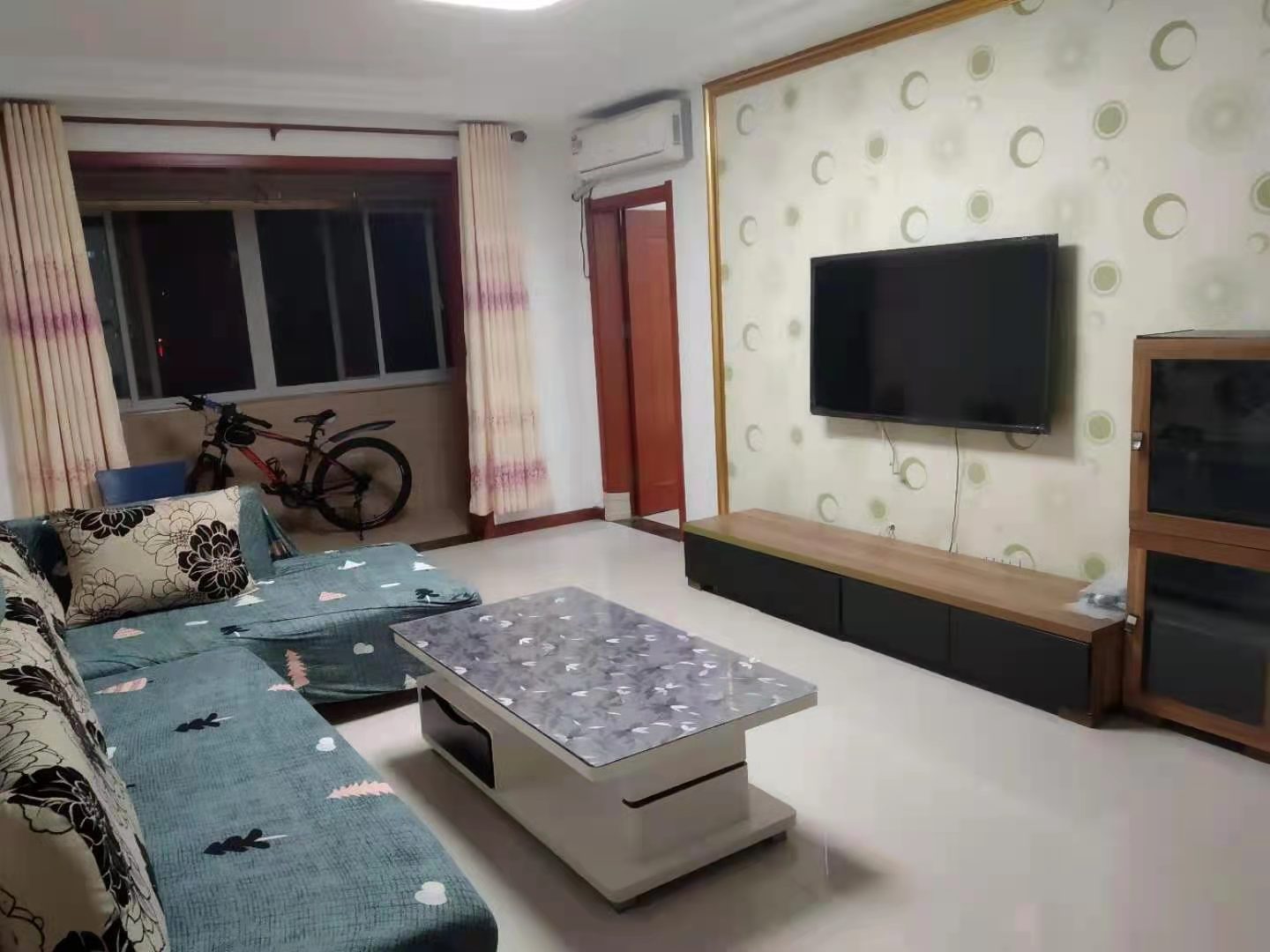 万象春天 2室1厅1卫 2600.00元/月 万象春天 2室1厅1卫 2600.00元/月室内图