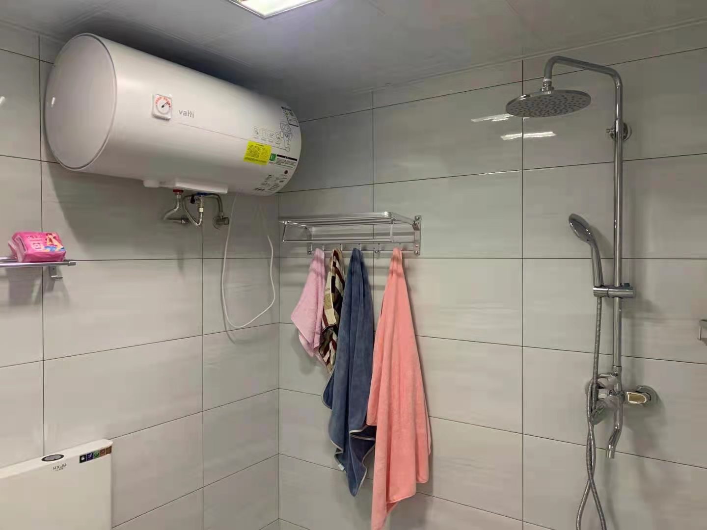 雄森国际 1室1厅1卫 1600.0元/月 雄森国际 1室1厅1卫 1600.0元/月室内图