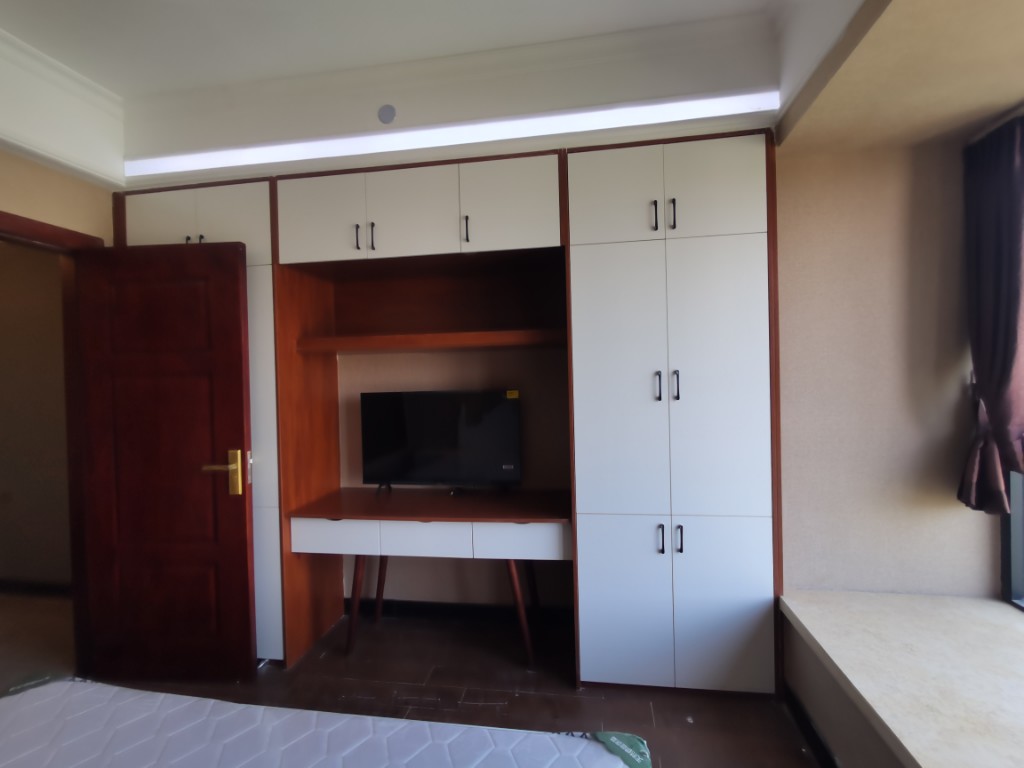 江岸公馆  1室1厅1卫    1600.0元/月 江岸公馆  1室1厅1卫    1600.0元/月