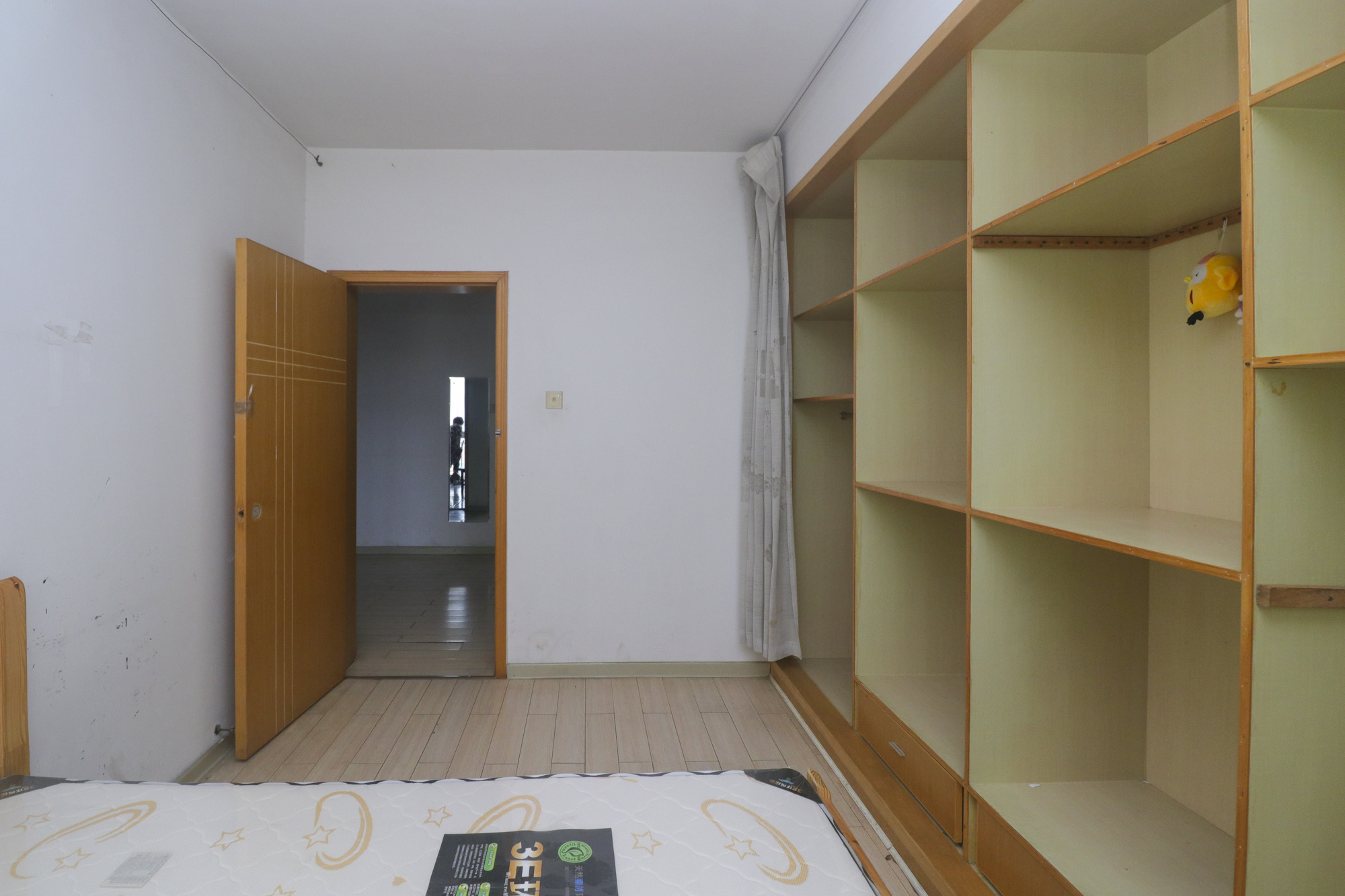 枫林美景  2室2厅1卫   91.50万卧室