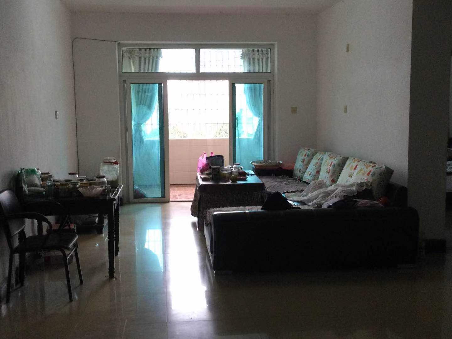 金谷市场 4室2厅2卫 53.8万 金谷市场 4室2厅2卫 53.8万卧室