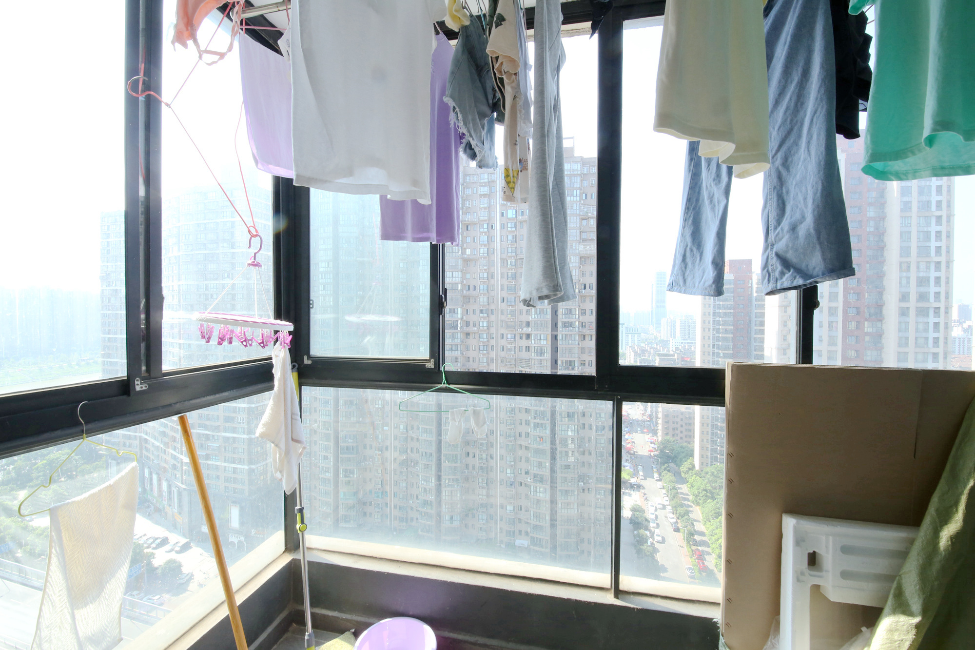 万科金域蓝湾  3室2厅1卫    108.0万阳台