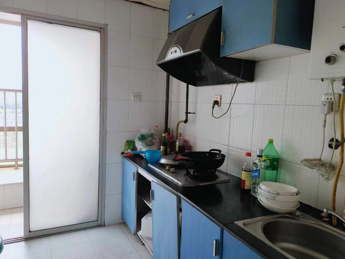 现代城  1室1厅1卫    1000.0元/月 现代城  1室1厅1卫    1000.0元/月室内图