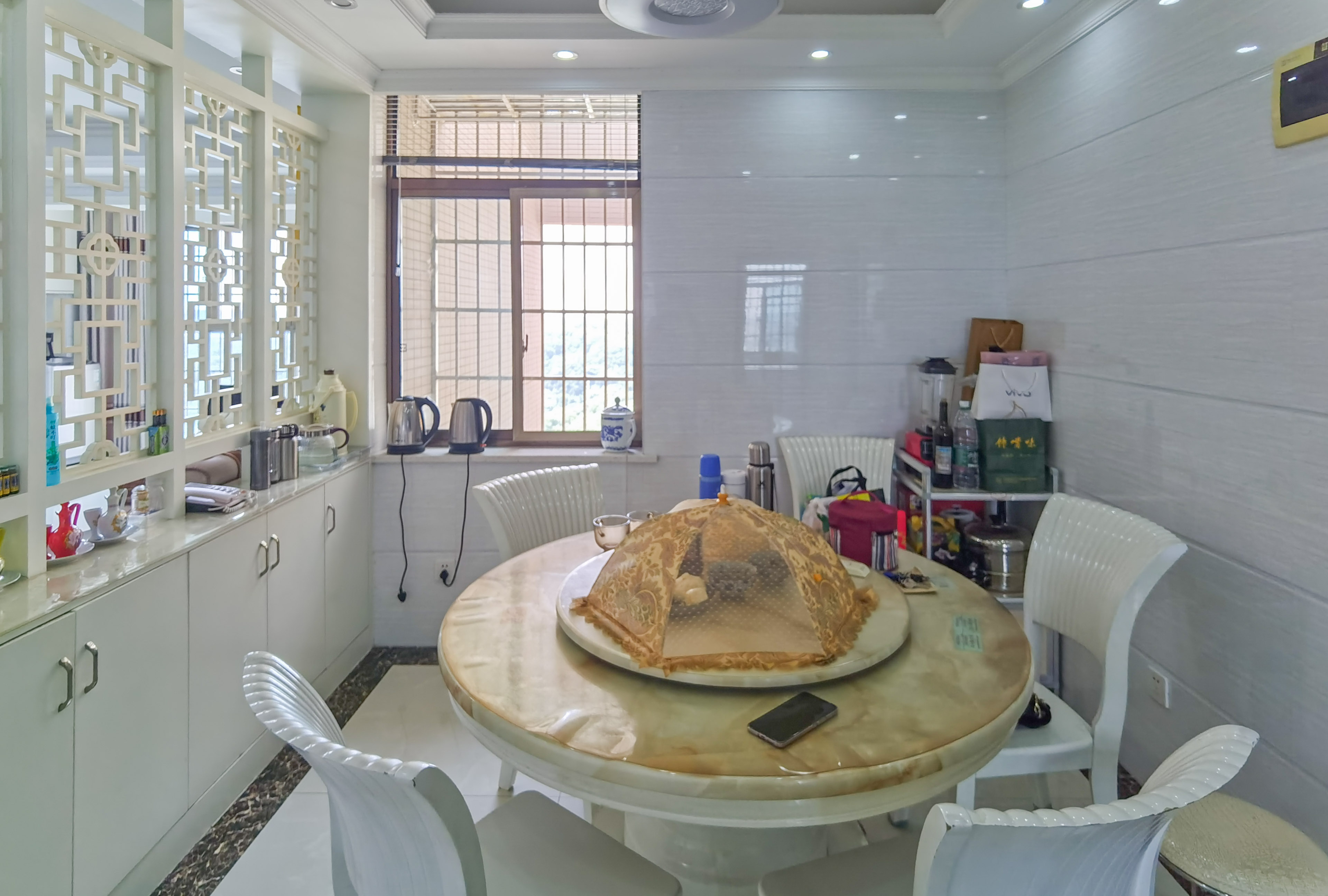 公园道一号(兆富佳园) 3室2厅2卫 59.8万 公园道一号(兆富佳园) 3室2厅2卫 59.8万客厅