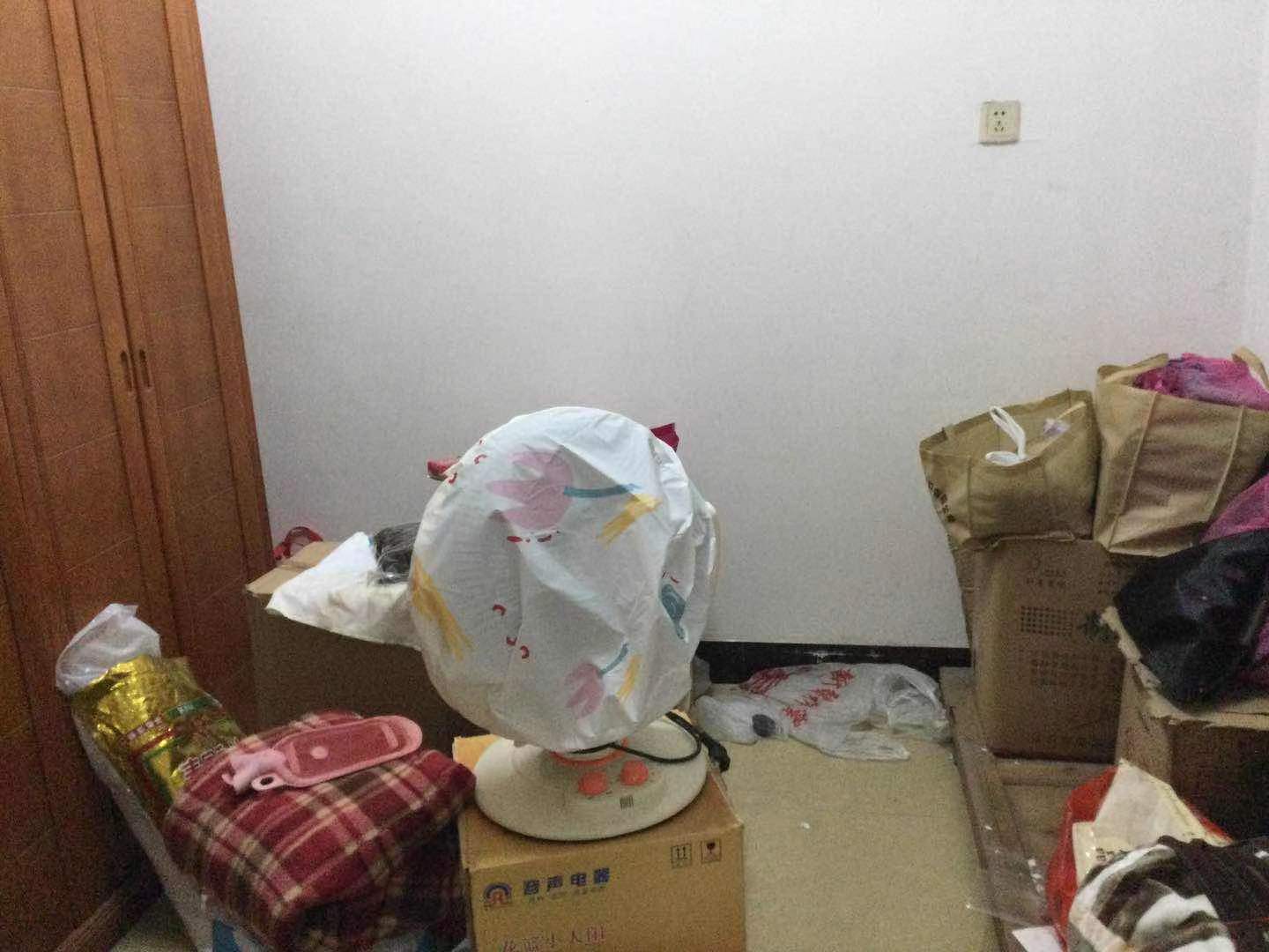 金谷市场 4室2厅2卫 53.8万 金谷市场 4室2厅2卫 53.8万卧室