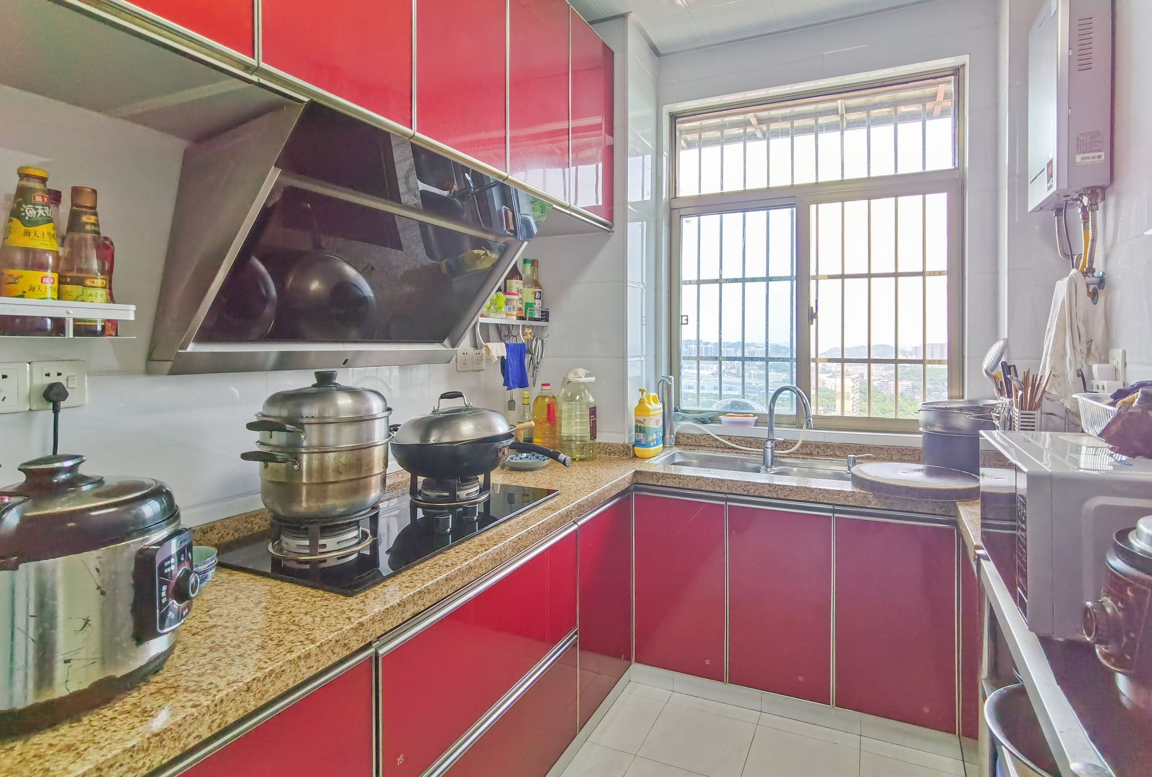 公园道一号(兆富佳园) 3室2厅2卫 59.8万 公园道一号(兆富佳园) 3室2厅2卫 59.8万客厅