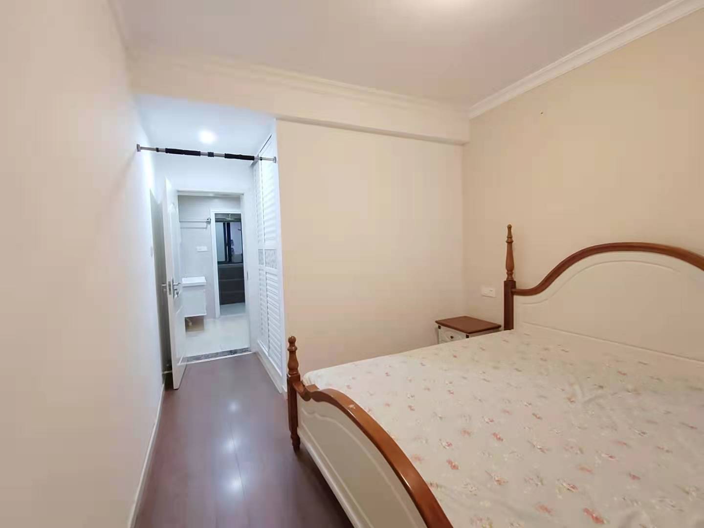 中建御山和苑  3室2厅1卫   78.00万客厅