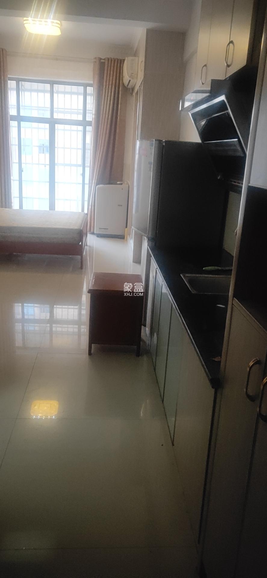 五洲富隆中心 1室1厅1卫 1000.0元/月 五洲富隆中心 1室1厅1卫 1000.0元/月室内图