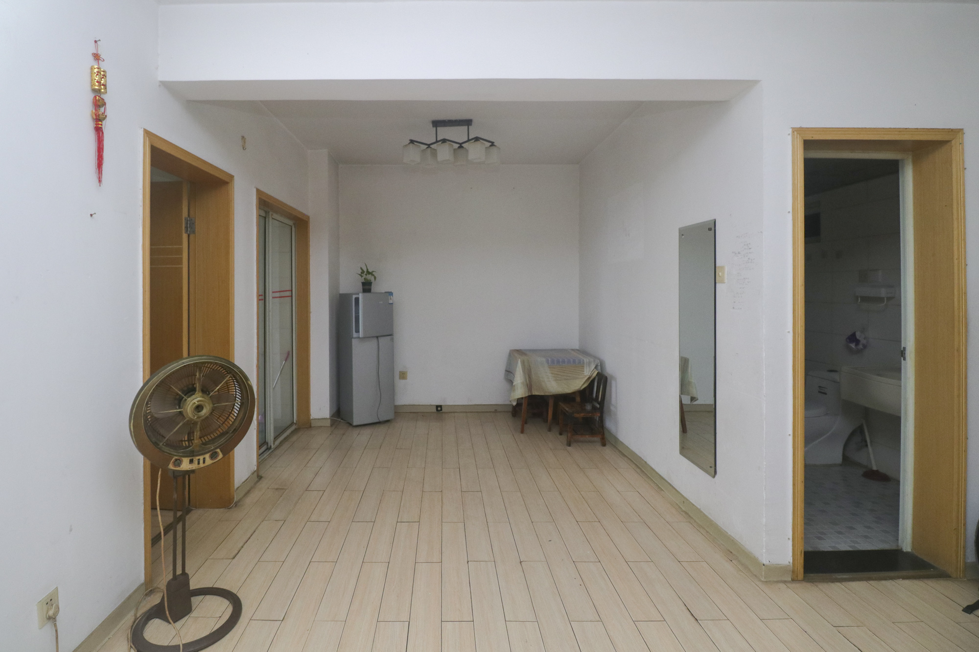 枫林美景  2室2厅1卫   91.50万客厅