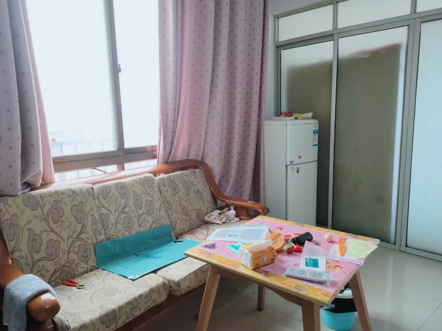现代城  1室1厅1卫   1000.00元/月室内图