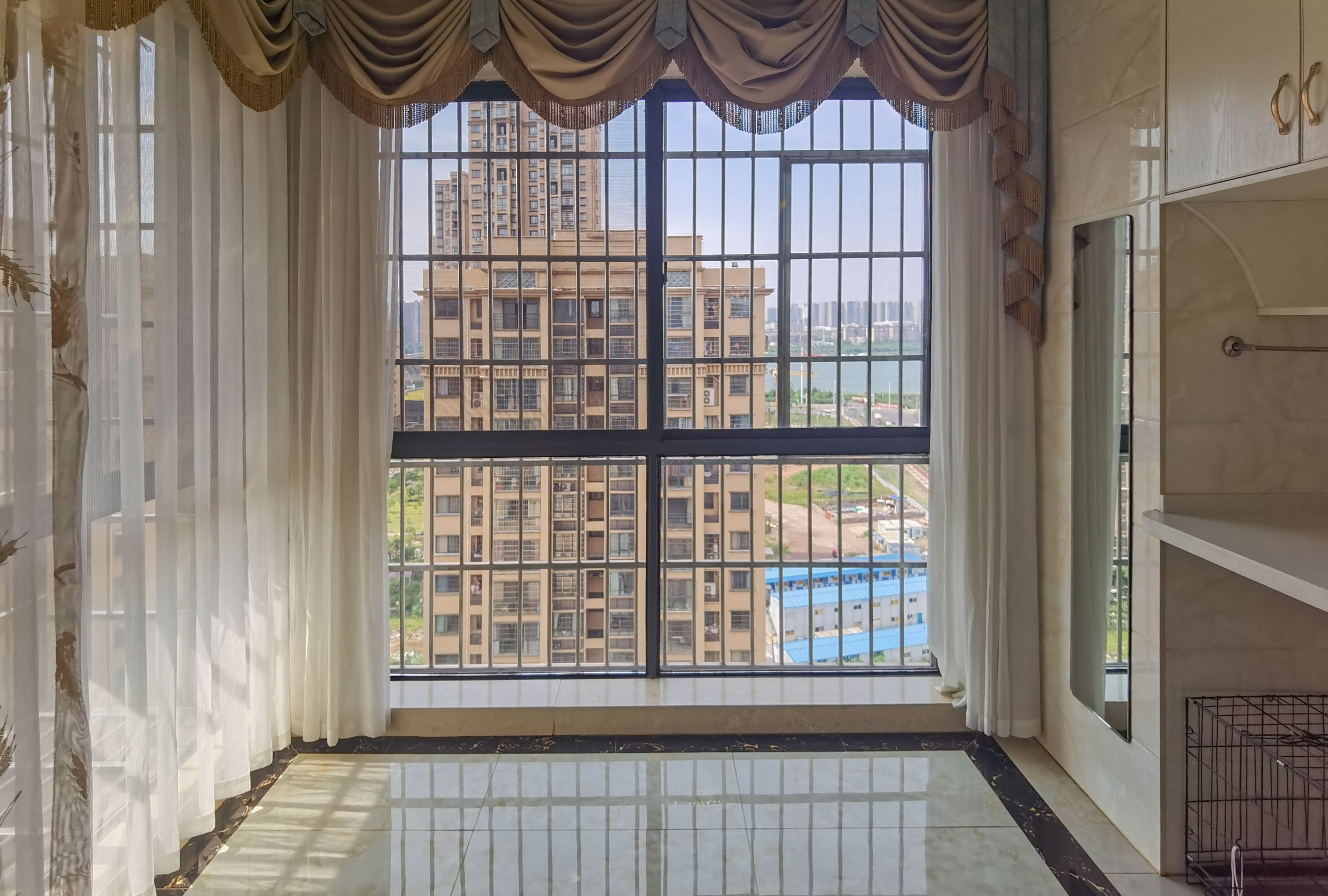 江湾名府 2室2厅1卫 49.8万 江湾名府 2室2厅1卫 49.8万客厅