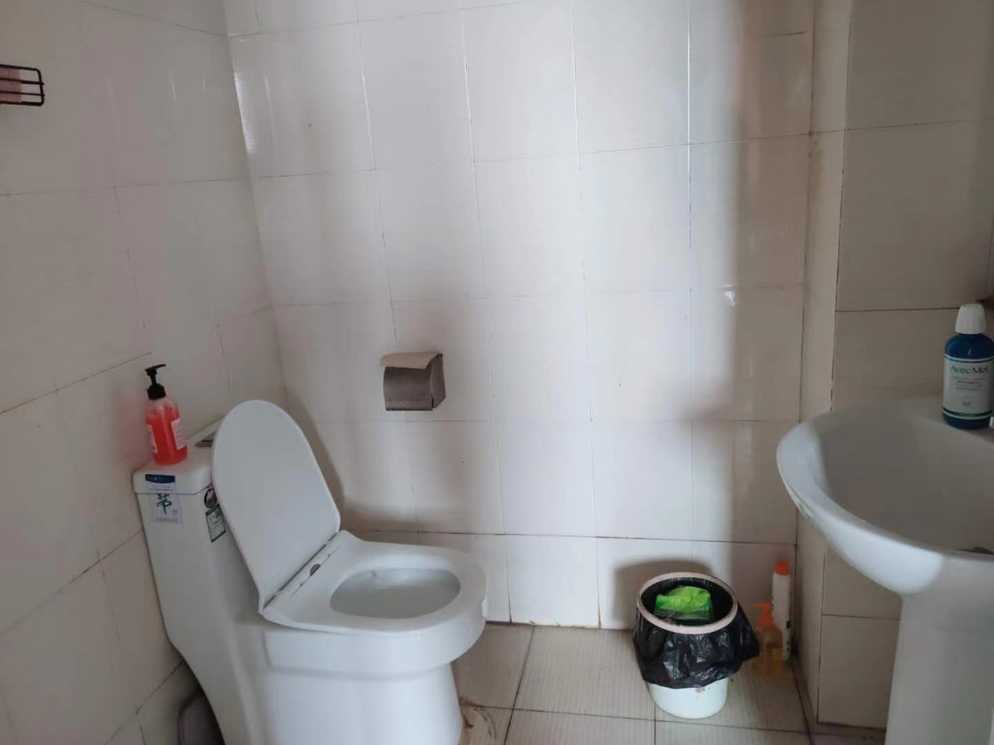 现代城  1室1厅1卫    1000.0元/月 现代城  1室1厅1卫    1000.0元/月室内图