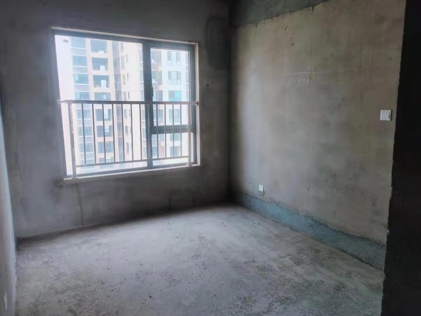 城市公园 4室2厅2卫 68.8万 城市公园 4室2厅2卫 68.8万客厅