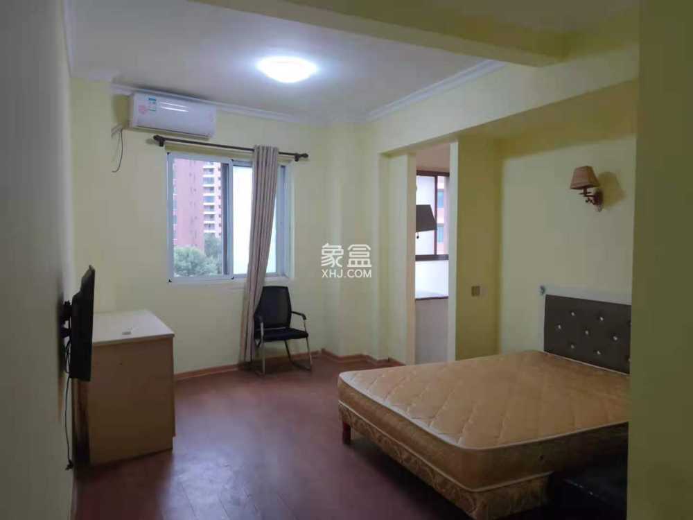 冠都现代城（冠都幸福彼岸）  1室1厅1卫    1100.0元/月