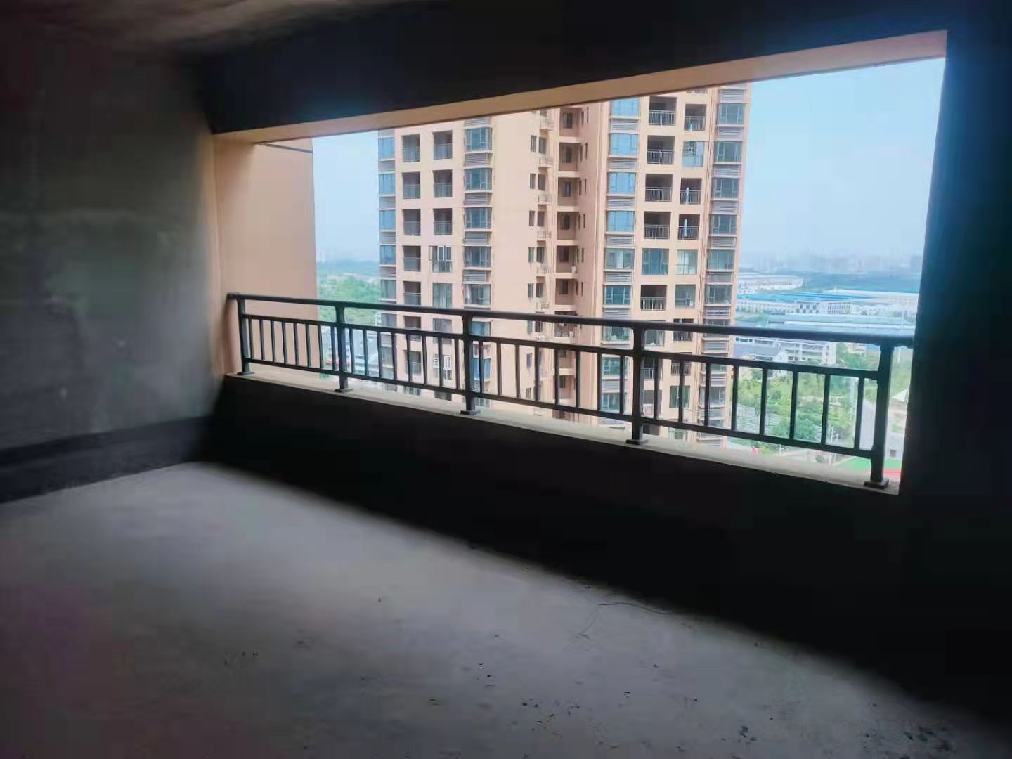 城市公园 4室2厅2卫 68.8万 城市公园 4室2厅2卫 68.8万客厅