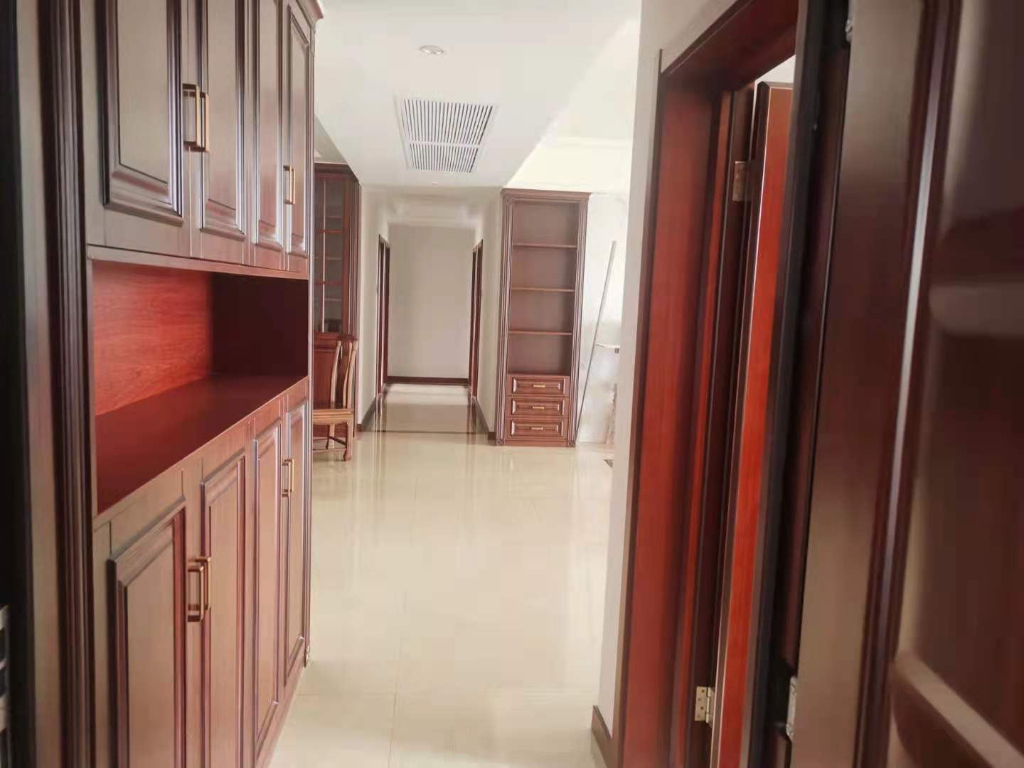 和泰家园 4室2厅2卫 99.8万 和泰家园 4室2厅2卫 99.8万卫生间