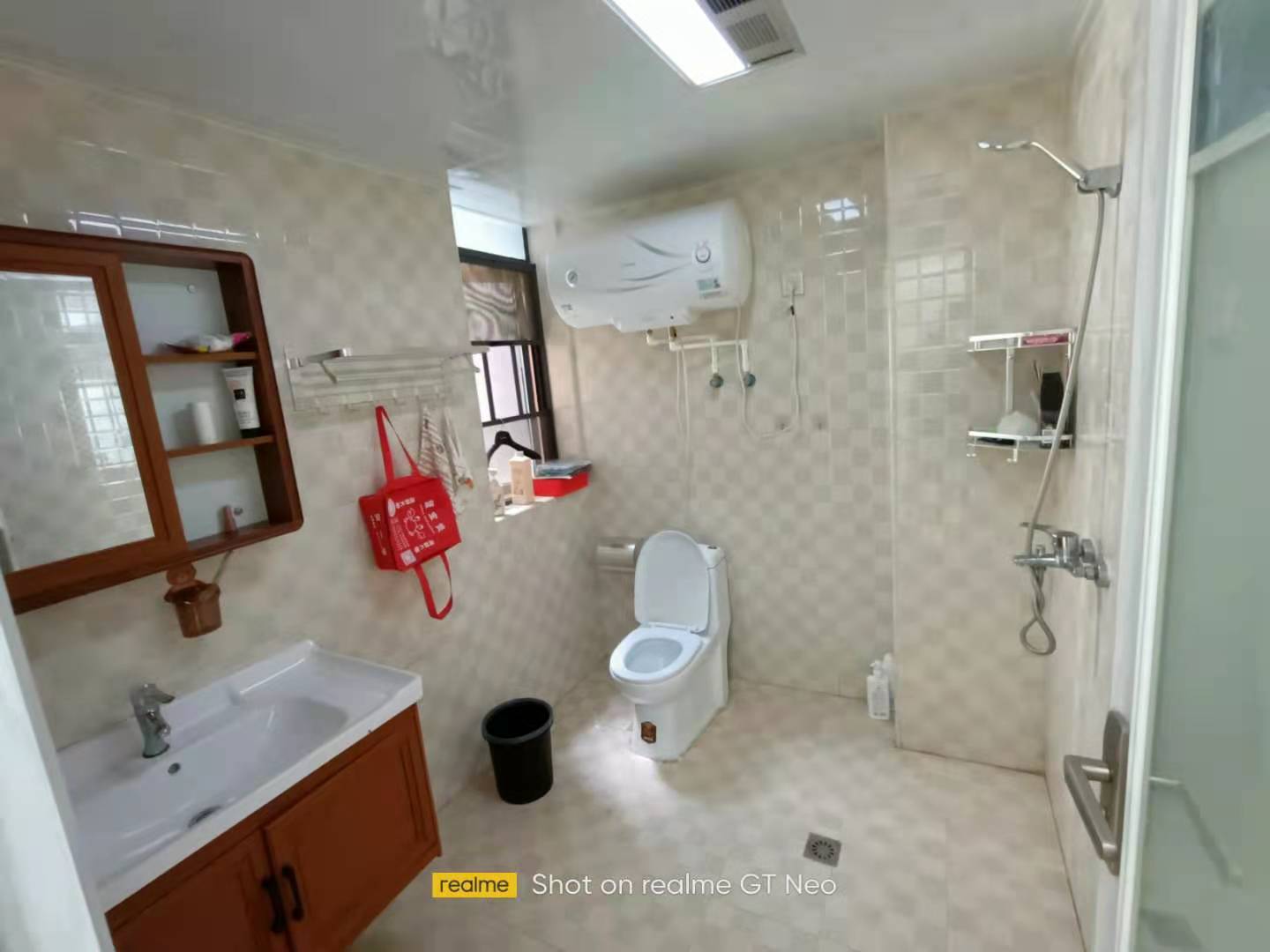 百弘学府城  3室2厅2卫    1800.0元/月 百弘学府城  3室2厅2卫    1800.0元/月室内图