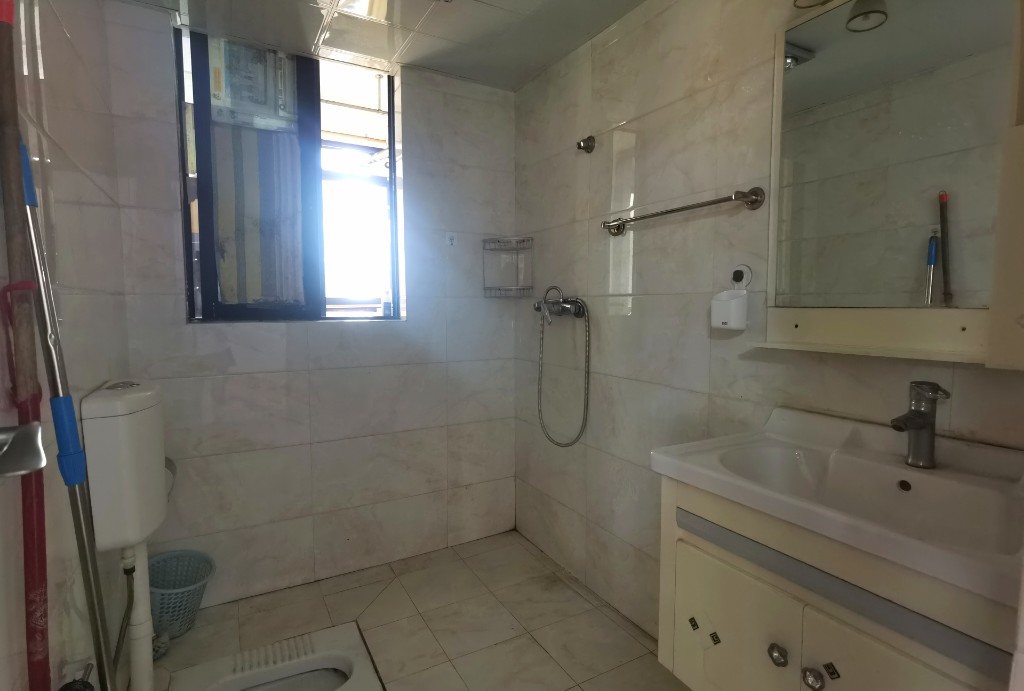 佳兆业君汇上品 3室1厅1卫 2600.0元/月 佳兆业君汇上品 3室1厅1卫 2600.0元/月室内图