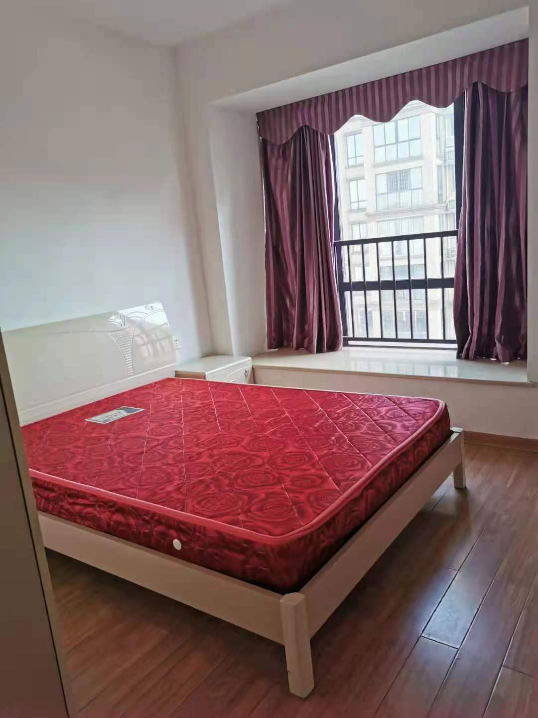 中建岳阳中心  3室1厅1卫   2400.00元/月室内图