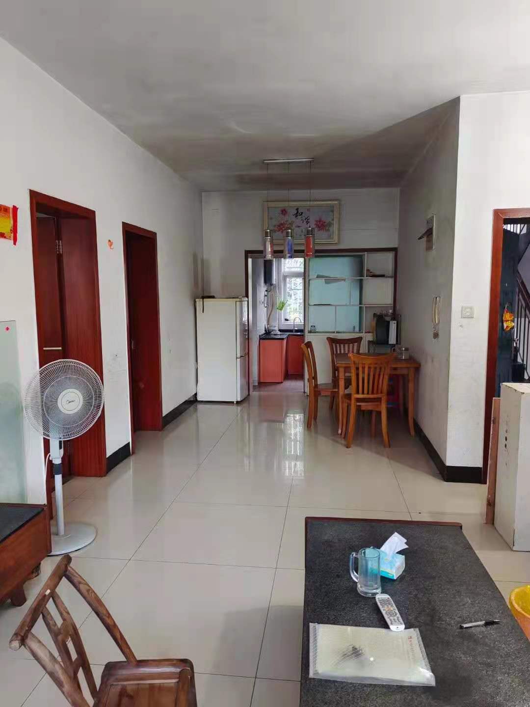 东环新城 2室1厅1卫 1200.0元/月 东环新城 2室1厅1卫 1200.0元/月室内图