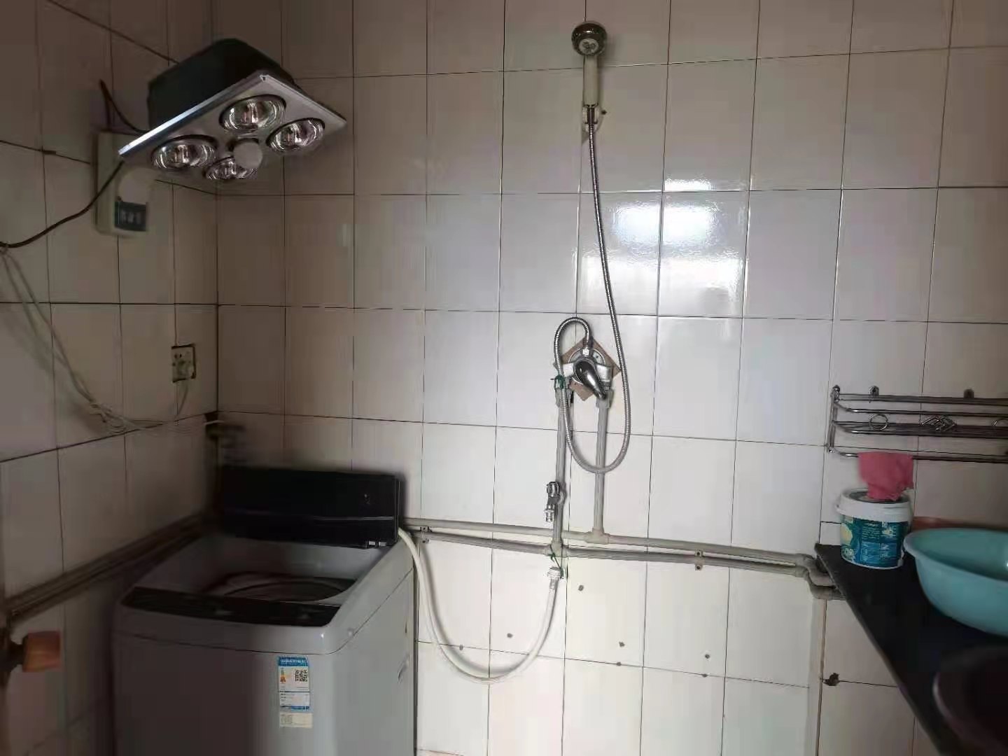 荷叶一村 2室2厅1卫 700.0元/月 荷叶一村 2室2厅1卫 700.0元/月小区图