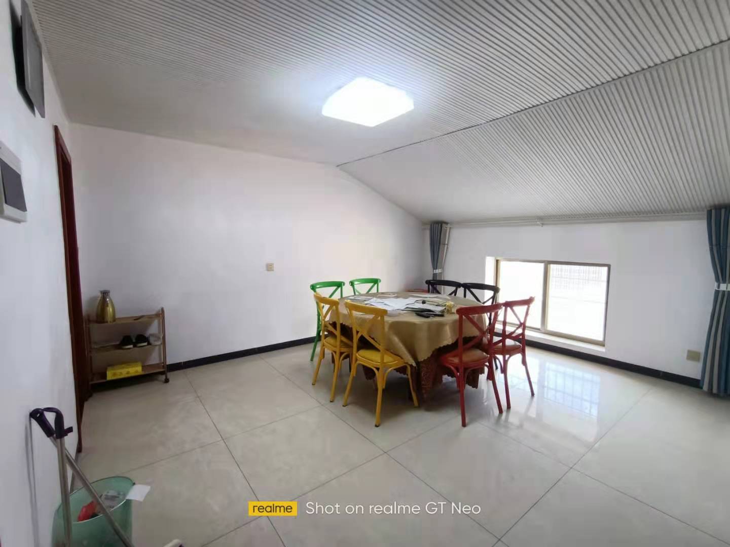 洪源小区 6室2厅1卫 80.0万 洪源小区 6室2厅1卫 80.0万客厅