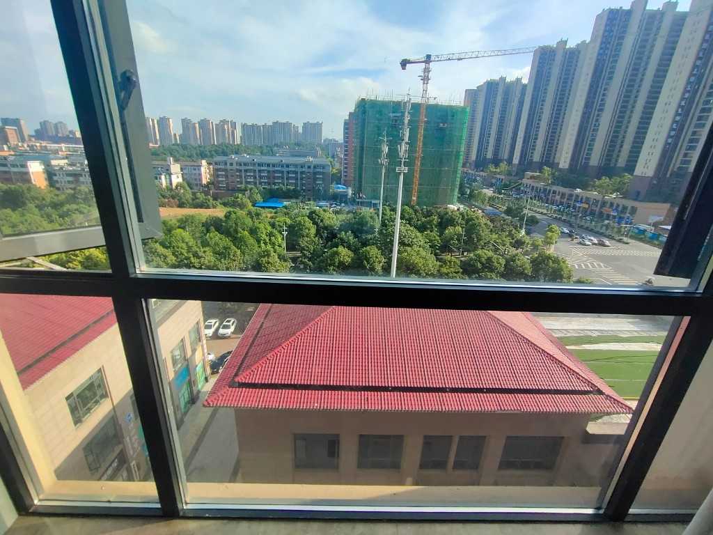 梓湖明珠  1室1厅1卫    1400.0元/月 梓湖明珠  1室1厅1卫    1400.0元/月室内图