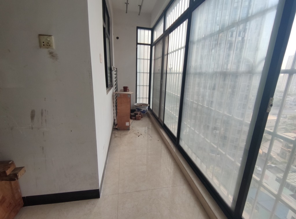 荷塘月色红旗南路46号 3室2厅1卫 1200.0元/月 荷塘月色红旗南路46号 3室2厅1卫 1200.0元/月室内图