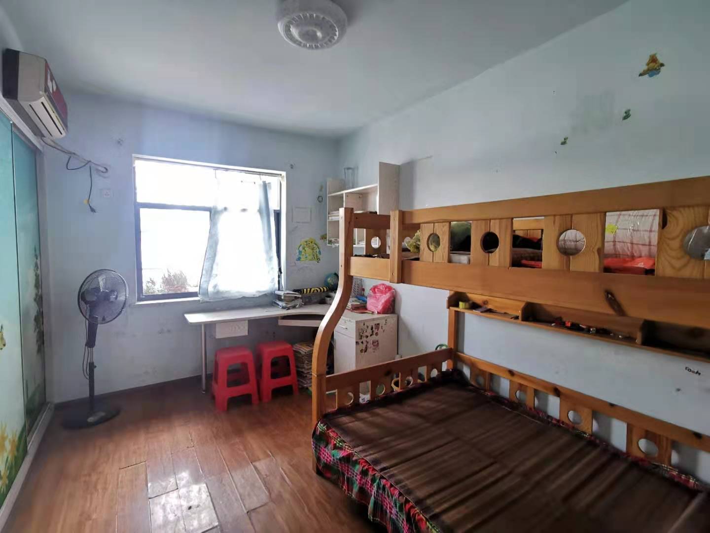 财富小区  3室2厅1卫    1000.0元/月 财富小区  3室2厅1卫    1000.0元/月室内图