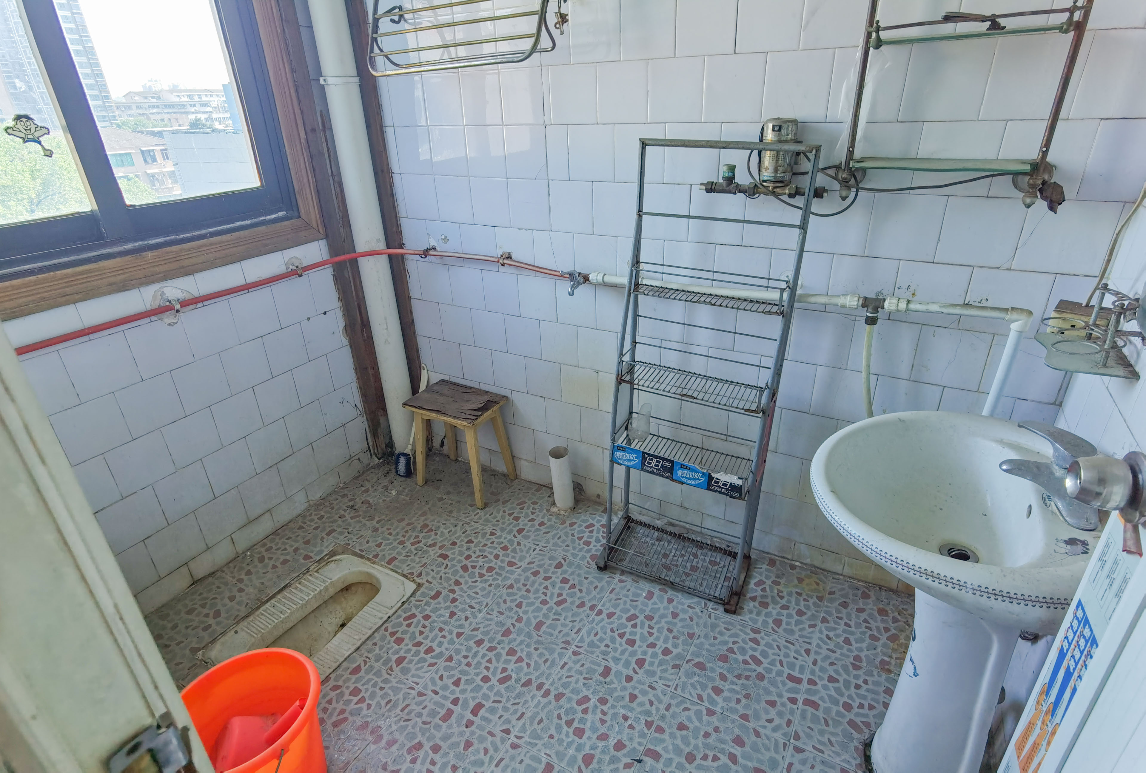 陡岭坡 3室2厅1卫 42.0万 陡岭坡 3室2厅1卫 42.0万客厅