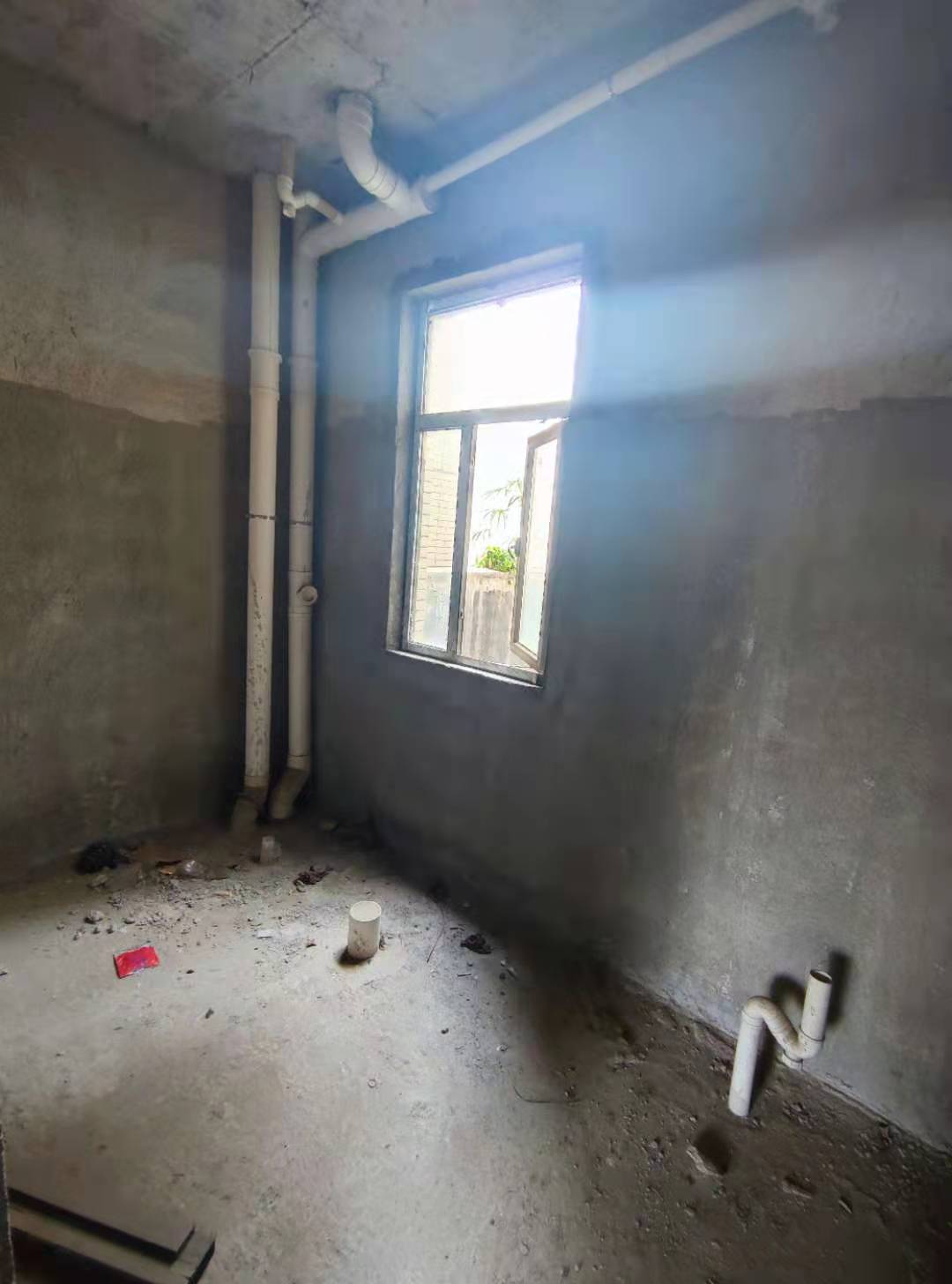 吉星金融广场(牡丹园) 4室2厅2卫 72.8万 吉星金融广场(牡丹园) 4室2厅2卫 72.8万卫生间