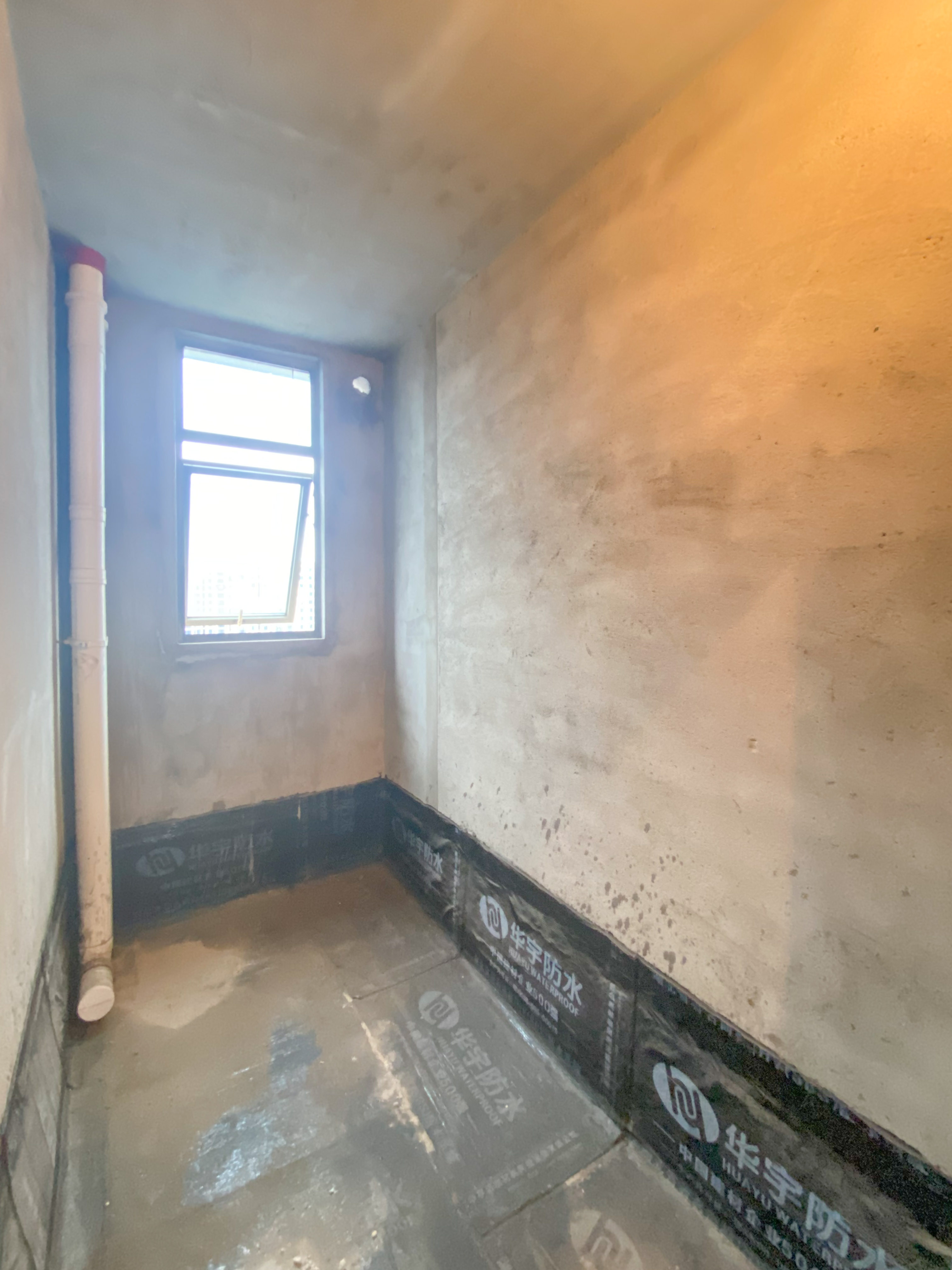 春藤公馆 4室2厅2卫 65.0万 春藤公馆 4室2厅2卫 65.0万客厅