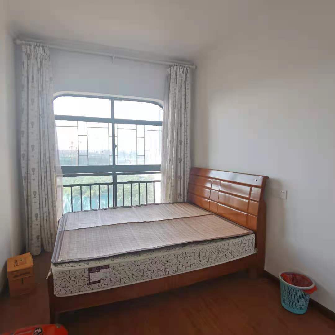 格兰小镇  3室2厅2卫    2300.0元/月室内图