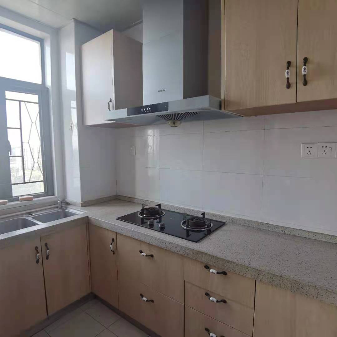 格兰小镇  3室2厅2卫    2300.0元/月室内图
