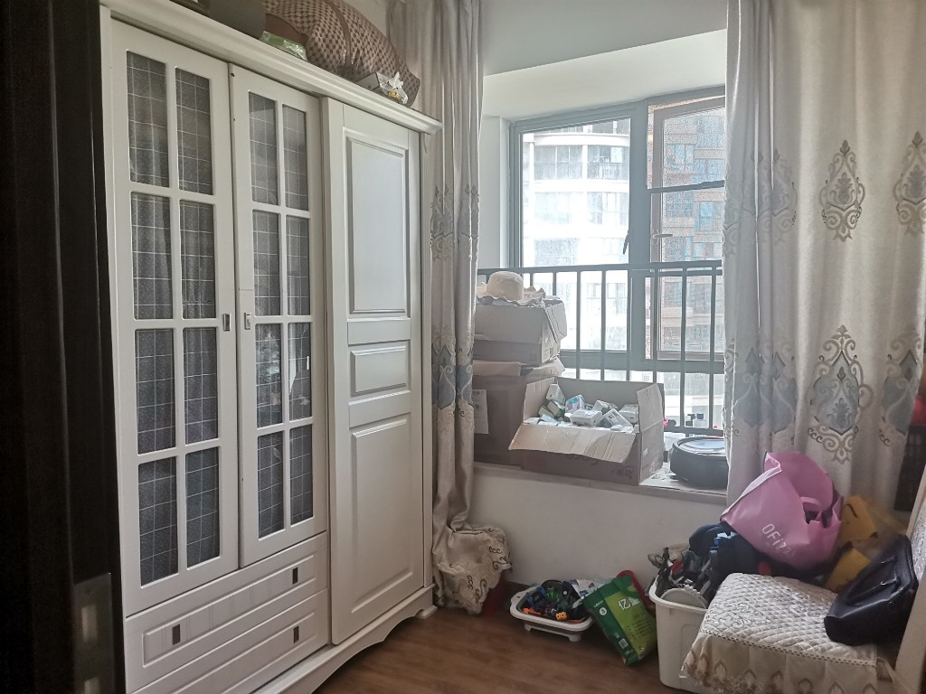 碧桂园 3室2厅1卫 51.00万 碧桂园 3室2厅1卫 51.00万客厅