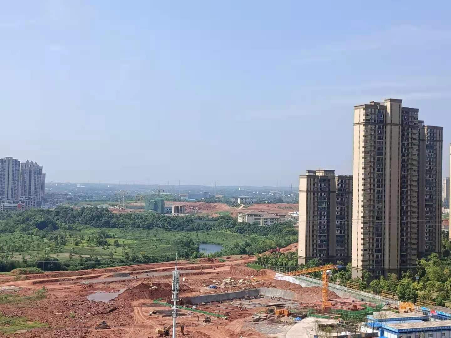 凤凰城 3室2厅1卫 65.0万 凤凰城 3室2厅1卫 65.0万客厅