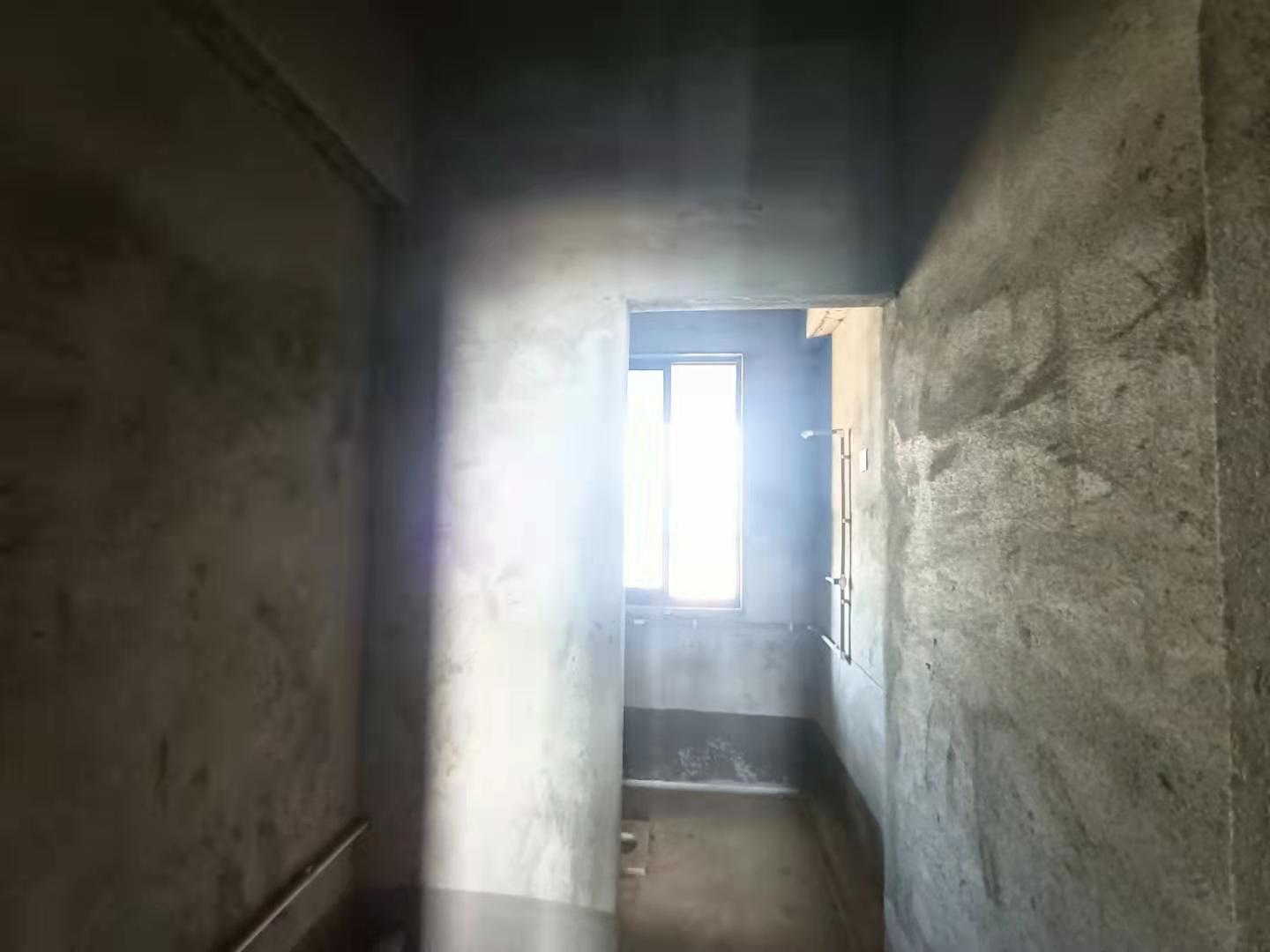 凤凰城 3室2厅1卫 65.0万 凤凰城 3室2厅1卫 65.0万客厅